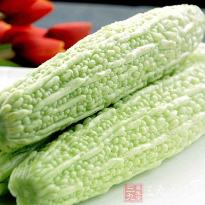 臉上不長(zhǎng)痘痘：生菜和苦瓜