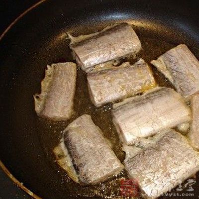 糖醋带鱼的做法最正宗的做法 美味糖醋带鱼