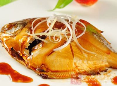 红烧鲳鱼的家常做法 美味可口停不下来
