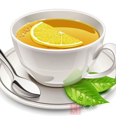喝柠檬片泡水的好处 美容养颜好帮手 (2)