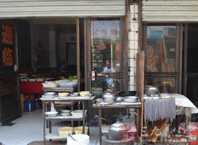 临沂市小食品店经营有了硬杠杠 严禁前灶后厅