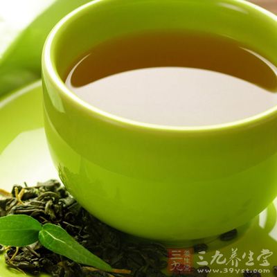 喝浓茶易产生便秘症