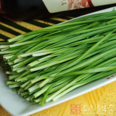 蔥、大蒜及韭菜中所含有的大蒜素，有加強(qiáng)體內(nèi)睪酮作用的效果