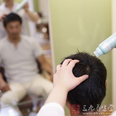 <em>油性头发怎么</em>办 几招<em>解决</em>滑头问题(3) - 三九养