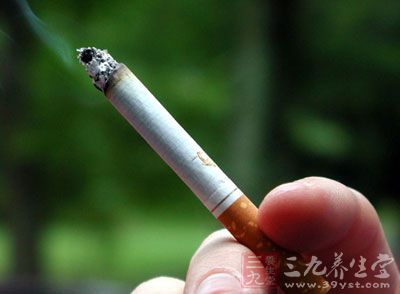 日常生活中预防急性喉炎的8个措施