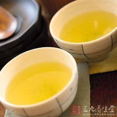 另外，茶、咖啡、巧克力、辛辣食物均可誘發(fā)癲癇發(fā)作，日常生活中需要注意