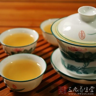 飯后喝茶正確的方法是餐后一小時(shí)再喝茶