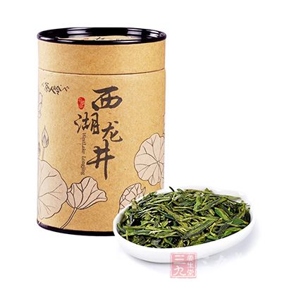 西湖龍井茶產(chǎn)于浙江杭州西湖區(qū)，有“色綠、香郁、味甘、形美”四絕佳茗之譽