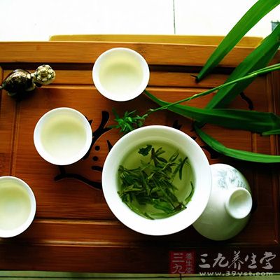 群体种是龙井茶早的品种，也是当下来看茶叶品质好的