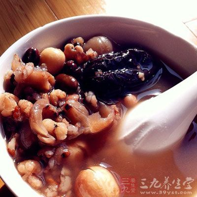 紅豆黑豆煲魚骨