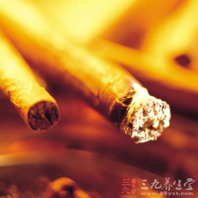 烟草中含有大量的尼古丁、一氧化碳以及致癌物质