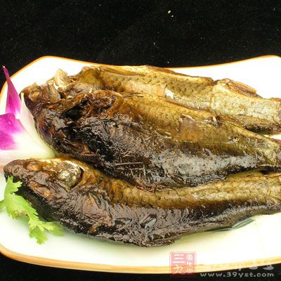 酥鯽魚的做法