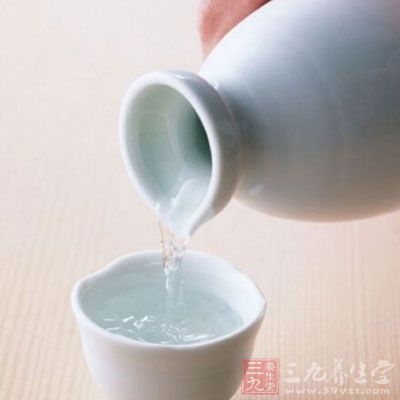 吸毒同时饮酒加速死亡 吸毒同时饮酒加速死亡