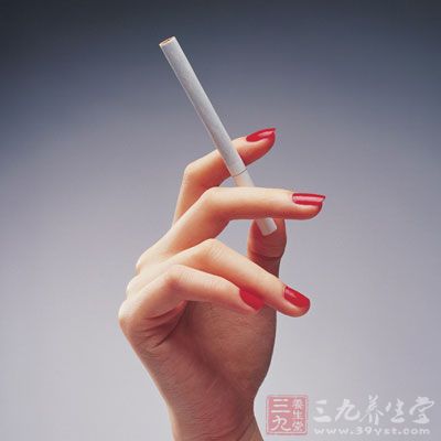 抽煙及喝酒也會(huì)破壞你的抵抗力