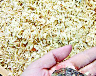 泉州一超市散装虾米藏着河豚干 误食需立即就