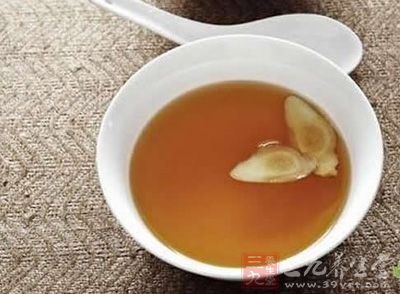 姜汤是民间普遍使用的驱寒、防治感冒的药汤