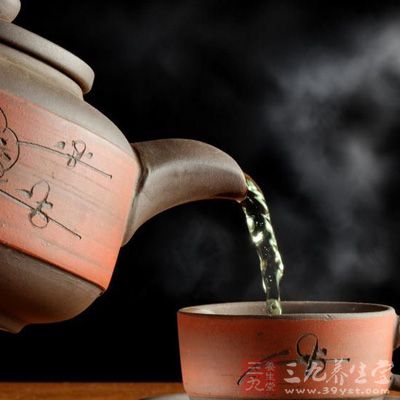 开水泡茶3分钟