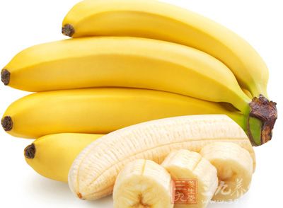 哈密瓜和香蕉中所含有的钾离子都很高
