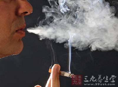 一说到吸烟，我们首先想到的就是吸烟缩短寿命