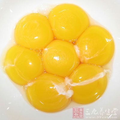 雞蛋蛋黃中的鐵質(zhì)對(duì)貧血的產(chǎn)婦有療效