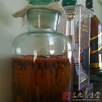 酒精的药酶诱导作用可使利福平分解加快