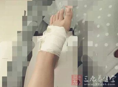 这个非常适合初试者，在沙发前面开辟一小块地带，铺上黄豆