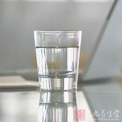 皮肤<em>发黄是什么原因</em> 七步让你摆脱皮肤暗黄