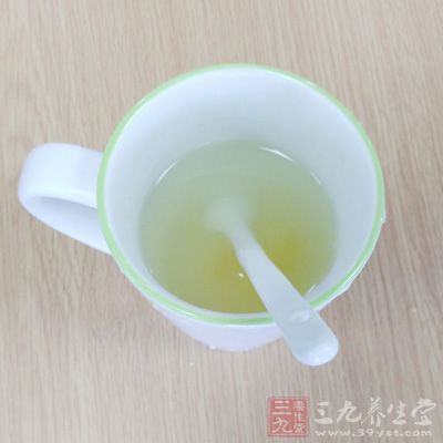 每天喝一杯蜂蜜水对健康有好处