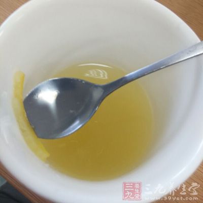 咖啡雖然有提神醒腦的作用，但是紅茶也不會(huì)輸太多