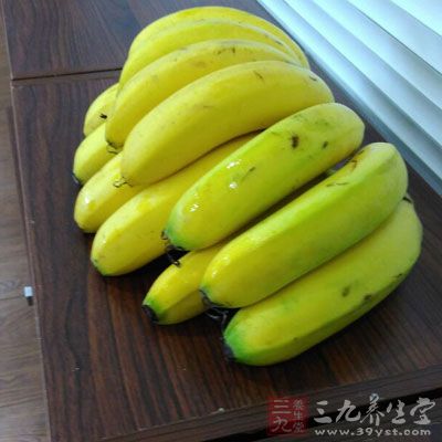 香蕉中所含的菠萝蛋白酶有助提升睾酮素水平