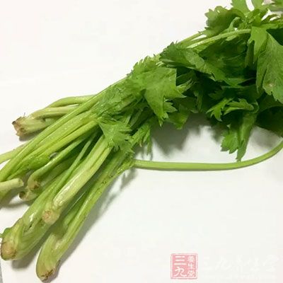 芹菜作為一種蔬菜，不僅清脆鮮香可口，還具有豐富的營養(yǎng)成分