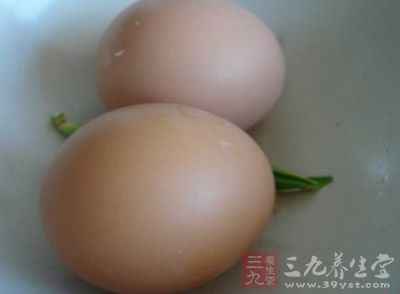 副食：白水蛋2个