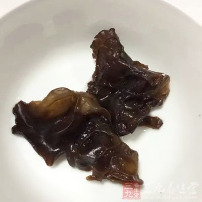 黑色食物入腎，所以想要腎好就吃黑色食物