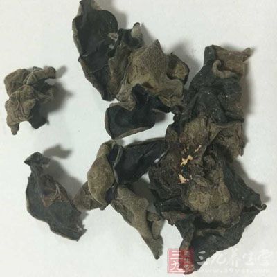 黑木耳是一種營養(yǎng)價(jià)值很高的膠質(zhì)食用菌