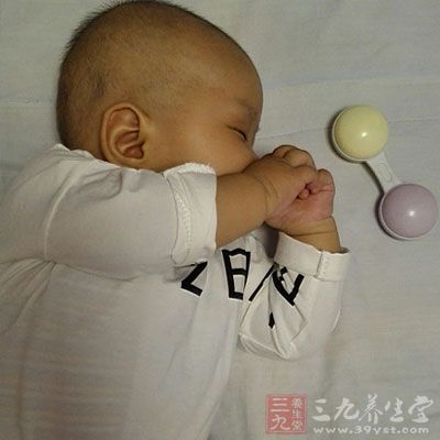 因為孩子多是小嬰兒，所以不要因為怕寶寶“燒壞了”而擅自用退燒藥