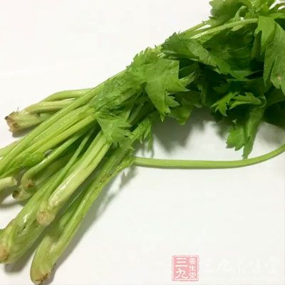 芹菜汁——》酒后胃肠不适、颜面发红