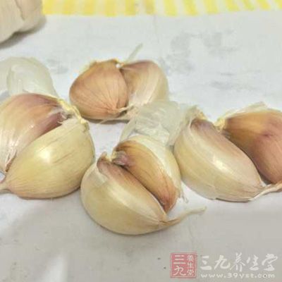 糖蒜就是用大蒜做原料