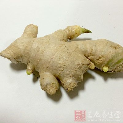 生姜提取液具有顯著抑制皮膚真菌和殺來(lái)頭陰道滴蟲的功效，可治療各種癰腫瘡毒