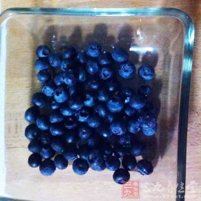吃点蓝莓抗氧化