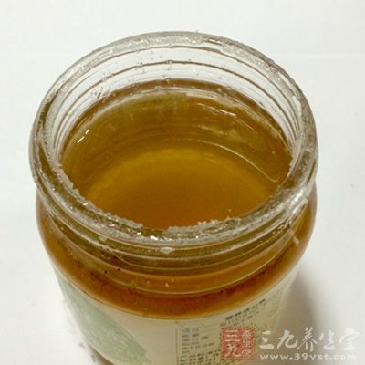 加入适量的蜂蜜