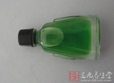 小小风油精除了消炎镇痛、清凉止痒、祛风等功效外，可还有不少你意想不到的作用