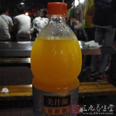 飲料對(duì)牙齒傷害大