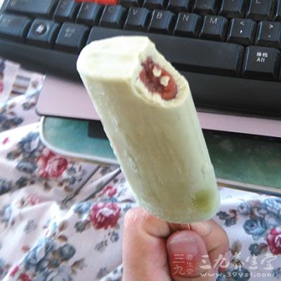 忌一切寒凉之物,如冰激凌、生冷食品。 忌一切寒凉之物,如冰激凌、生冷食品。