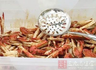 病人宜饮食清淡，少食海味佳肴