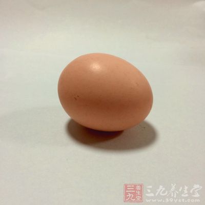 杏仁粉面膜需要用鸡蛋清来拌匀