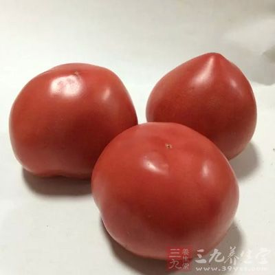 酒后吃些西紅柿可以幫助解酒