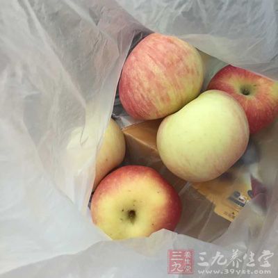 儿童不要吃过多的瓜果冷饮