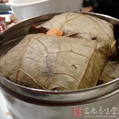 這些不消化的食物在胃里占據(jù)著空間