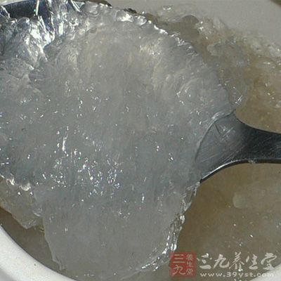 燕窩有幫助消化，調(diào)理腸胃或增加食欲之效果