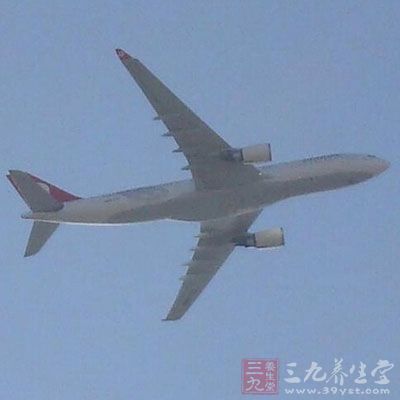 空难逃生法则 空难逃生法则